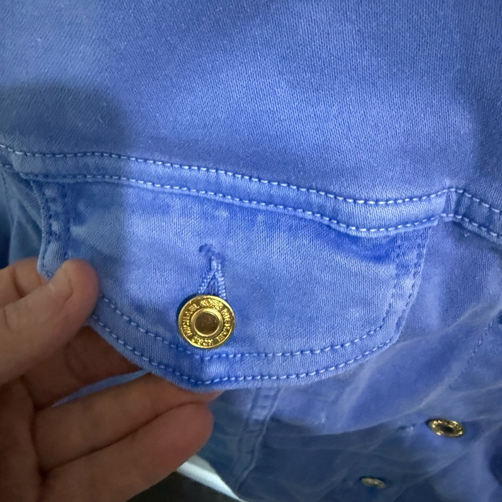 Michael Kors Denim Jean Jacket Light Blue Wash With Gold-tone MK Logo Buttons XL - Picture 3 of 5